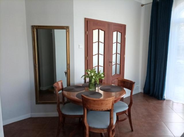 Apartament Uzdrowiskowa 7, 슈비노우이스쳬 외부 사진